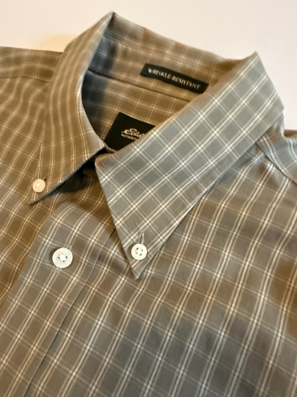 Eddie Bauer Wrinkle-Resistant Button-Down Shirt – Men’s Medium – 100% Cotton - Picture 6 of 10